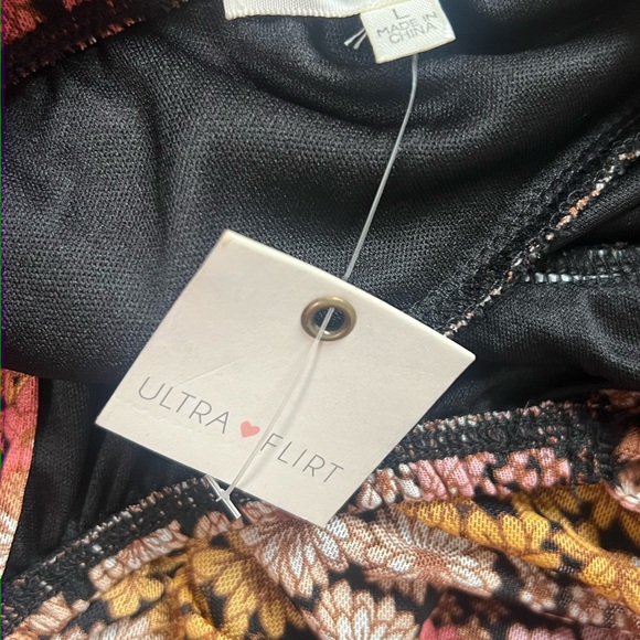 Ultra Flirt Floral Ruched Mini Dress - Picture 6 of 6